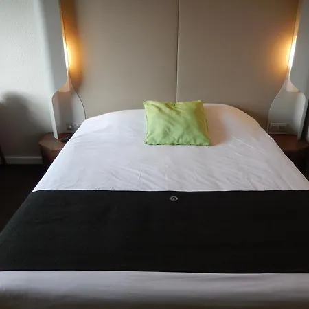 Campanile 3* Biarriz