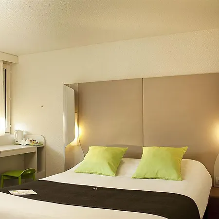 Готель Campanile 3*