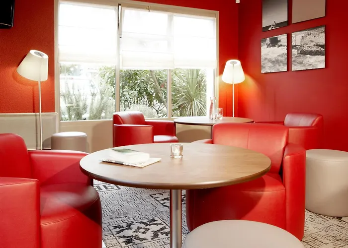 Ξενοδοχείο Campanile 3*