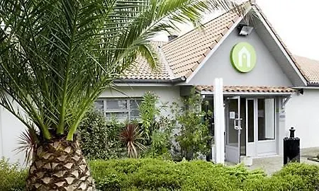 فندق Campanile Nature -