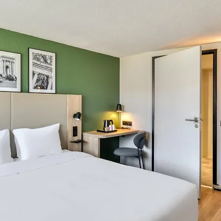 Campanile Nature - 3*