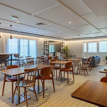 Hotel Campanile Nature - 3*
