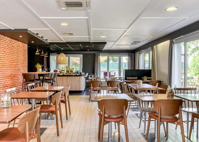 캄파닐 비아리츠 3*